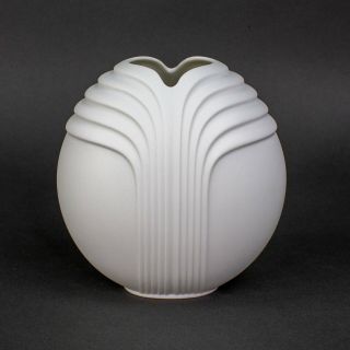 Rosenthal Studio Line Op Art Matte White Open Lotus Vase 3576/12 Art Deco