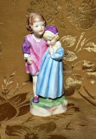 Royal Worcester Babes In The Wood Figurine 3302 England