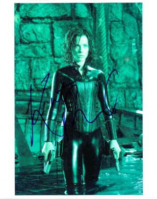 Kate Beckinsale Signed Underworld Autographed 8x10 Photo Beckett U15177