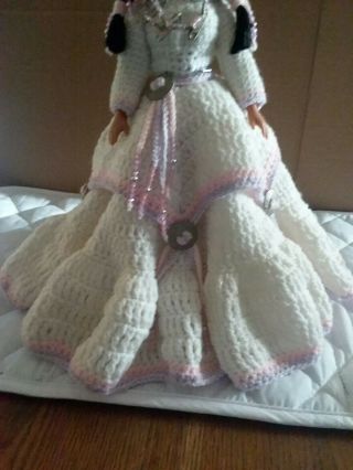 NATIVE AMERICAN INDIAN GIRL DOLL WITH HANDMADE CROCHETED DRESS 15 