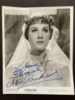Julie Andrews - Signed 8x10 Glossy Photo - Sound Of Music -