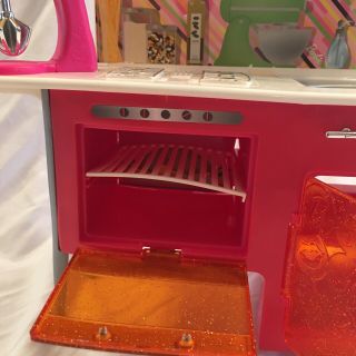 Mattel Barbie Kitchen Stove,  Oven,  Sink And Microwave With Stand Mixer 2009 3