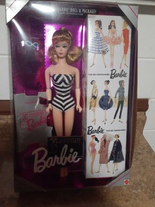 Barbie 35th Anniversary 1959 Reissue Commemorative Doll - Mattel 1993