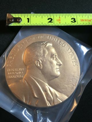 Franklin Delano Roosevelt 3 Inch Bronze Medal In Plastic W/ Stand