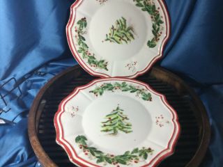 2 Pc Sur La Table Made In Italy Holly And Pine Christmas Dinner Plates Tags