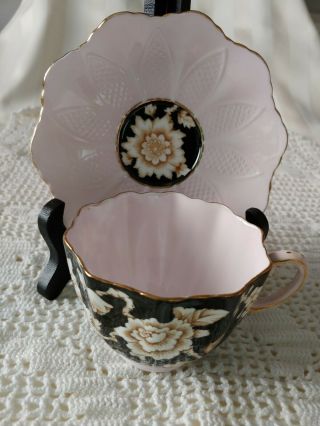 Paragon Chinese Style Scalloped Edge Black And Pink Teacup And Saucer