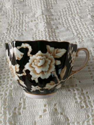 Paragon Chinese Style Scalloped Edge Black and Pink Teacup and Saucer 3