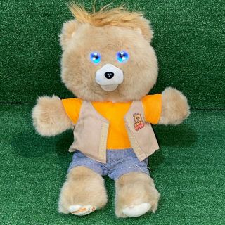 2017 Teddy Ruxpin Plush Talking & Animated Storytelling Bluetooth Bear Lcd Eyes