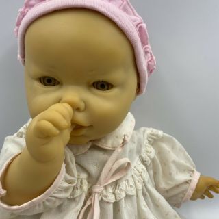 Vintage Berjusa Doll 18” Cloth/vinyl Sleep Eyes So Sweet Sucks Thumb