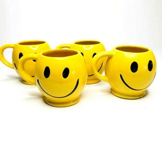 Set Of 4 Vintage Mccoy Smiley Face Happy Mugs 70s Pottery Cup Yellow Mid - Century