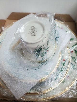 Lenox Holiday 5 Piece Place Setting
