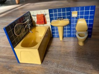 Vintage Dollhouse Lundby Bathroom - Tub W Shower Wand Towel Rack Sink Toilet
