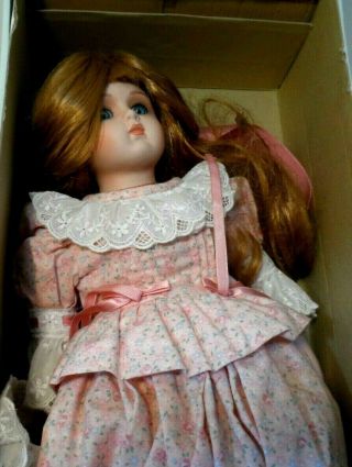 Betty Jane Carter Dolls Musical Collector Doll " Sue Ellen " Old Kentucky Home