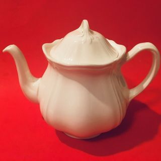 Wedgwood Of Etruria & Barlaston Queens Shape Tea Pot Queensware Made In England