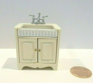 Slight Flaw Bespaq 1/2 " Scale Dollhouse Miniature Miss Paula Sink S8220 Cream
