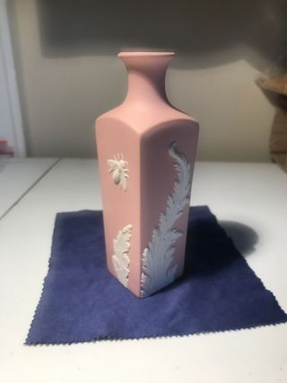 Rare Wedgwood Pink Jasperware Bee Bud Vase - Made In England