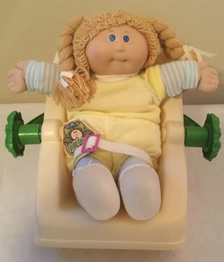 Coleco 3900 1985 Cabbage Patch Kids Doll Blonde Girl With Carrier