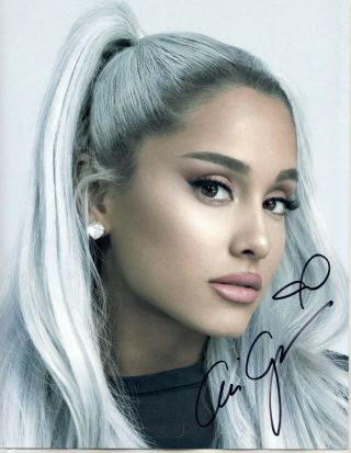 Ariana Grande - Sexy Popular Singer - Hand Signed Autographed Photo With