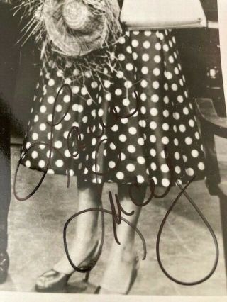 LUCILLE BALL SIGNED 8X10 GLOSSY PHOTO - I LOVE LUCY - 2