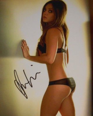 Mila Kunis Sexy Hand Signed With Black Sharpie 8 X 10 Photo