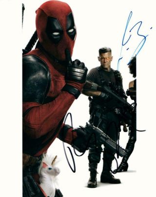 Josh Brolin Ryan Reynolds Signed 8x10 Photo Autographed Picture With