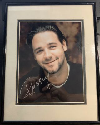Russell Crowe Autographed Signed 8 " X 10 " Photo Framed With Gladiator