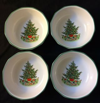 Pfaltzgraff Christmas Heritage Cereal Bowl 5 - 1/2” Set Of 4