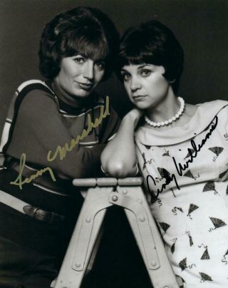 Penny Marshall Cindy Williams Signed 8x10 Photo Picture Autographed And