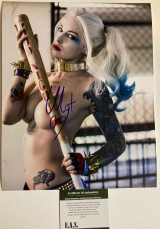 Margot Robbie Harley Quinn Autographed 8x10 Photo
