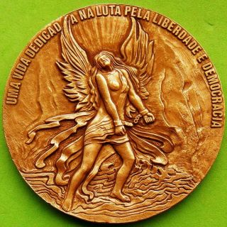 L@@k Nude Angel In Chains Prime Minister Sá Carneiro Big Bronze Medal By Berardo