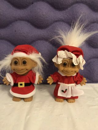 Set Of Russ 5 " Mr And Mrs Santa Clause Christmas Boy Girl Troll Dolls