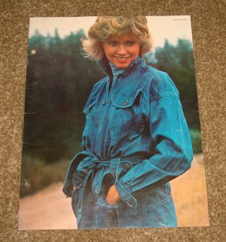 Olivia Newton - John 1976 Signed Clearly Love Tour Concert Program Booklet Ticket