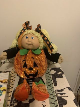Cabbage Patch Kids Doll 1986 Dressed Like A Little Pumpkin Ready For Halloween