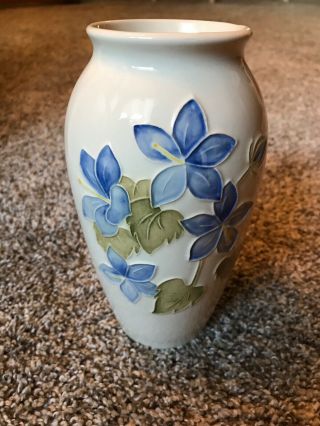 Vintage Moorcroft Hibiscus Vase White Blue Green,  Impressed Marks,  England