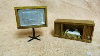 Dollhouse Miniatures Television Tv On Stand,  Record Player In Wooden Stand 25