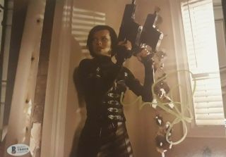 Milla Jovovich Signed Autographed 8x10 Photo Alice Resident Evil Beckett Bas