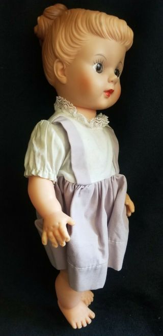 12” Vintage Unmarked 1950’s Molded Hair Vinyl Adorable Girl Doll,  Needs a home 3