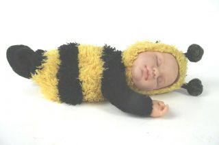 2011 Anne Geddes 8 1/2 " Baby Bumble Bee (bin Z)
