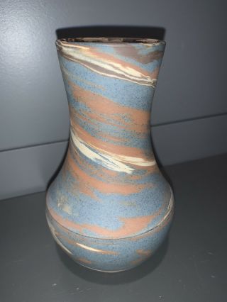 Vintage Niloak Art Pottery Mission Ware Swirl Vase - 5.  5” Tall - Great Shape