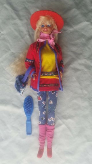 1990 United Colors Of Benetton Barbie Doll Mattel 9404 Near Complete No Earrings