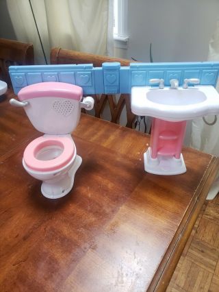 Fisher Price Little Mommy Gotta Go Potty Baby Doll Bathroom Toilet Sink Sounds