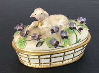 Vintage Mottahedeh Design Lamb Violets Covered Box Porcelain Basket Italy Easter