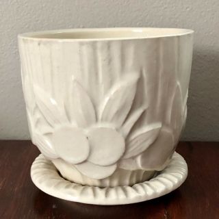 Vintage Mccoy Usa Shiny Cream Ivory Dots & Leaves Flower Pot,  Planter