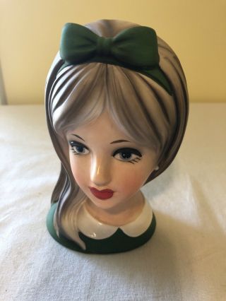 Vintage Napcoware Teen Head Vase.  C8493.  5 1/2” High And 3 1/4” Wide Green