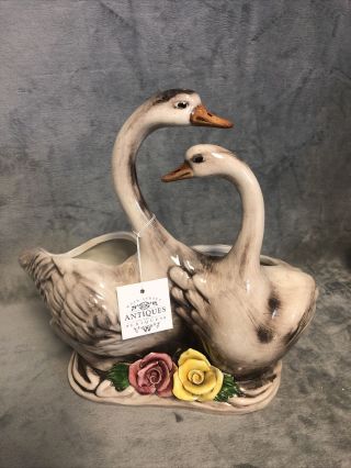Vintage Capodimonte Double 2 Swans Planter Vase Figurine Made In Italy 10 X 10.  5