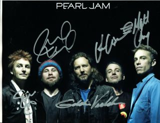 Pearl Jam Band Autographed Photo Hand Signed - Rock Star Singers - Musicians
