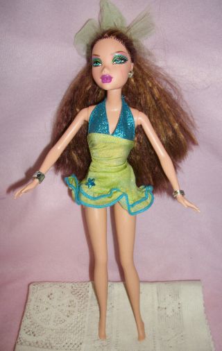 Mattel My Scene Chelsea Tropical Juicy Bling Doll Auburn Highlighted Hair