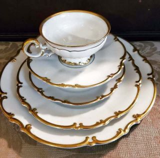 Hutschenreuther Selb Bavaria Germany Sylvia Pasco Gold 6 Pc Place Setting 5
