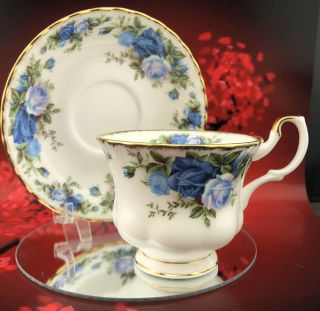 One Royal Albert Teacup & Saucer Moonlight Rose Vintage Bone China Uk Tea