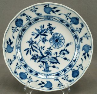 Meissen Hand Painted Blue Onion 9 1/2 Inch Dinner Plate Circa 1860 - 1888